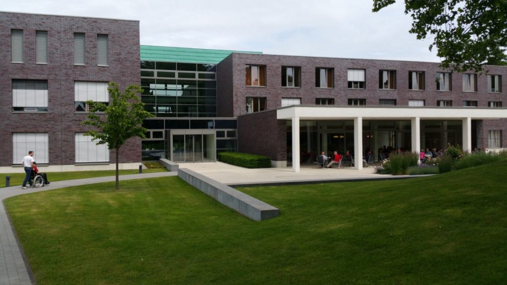 Eco-friendly medical facilities